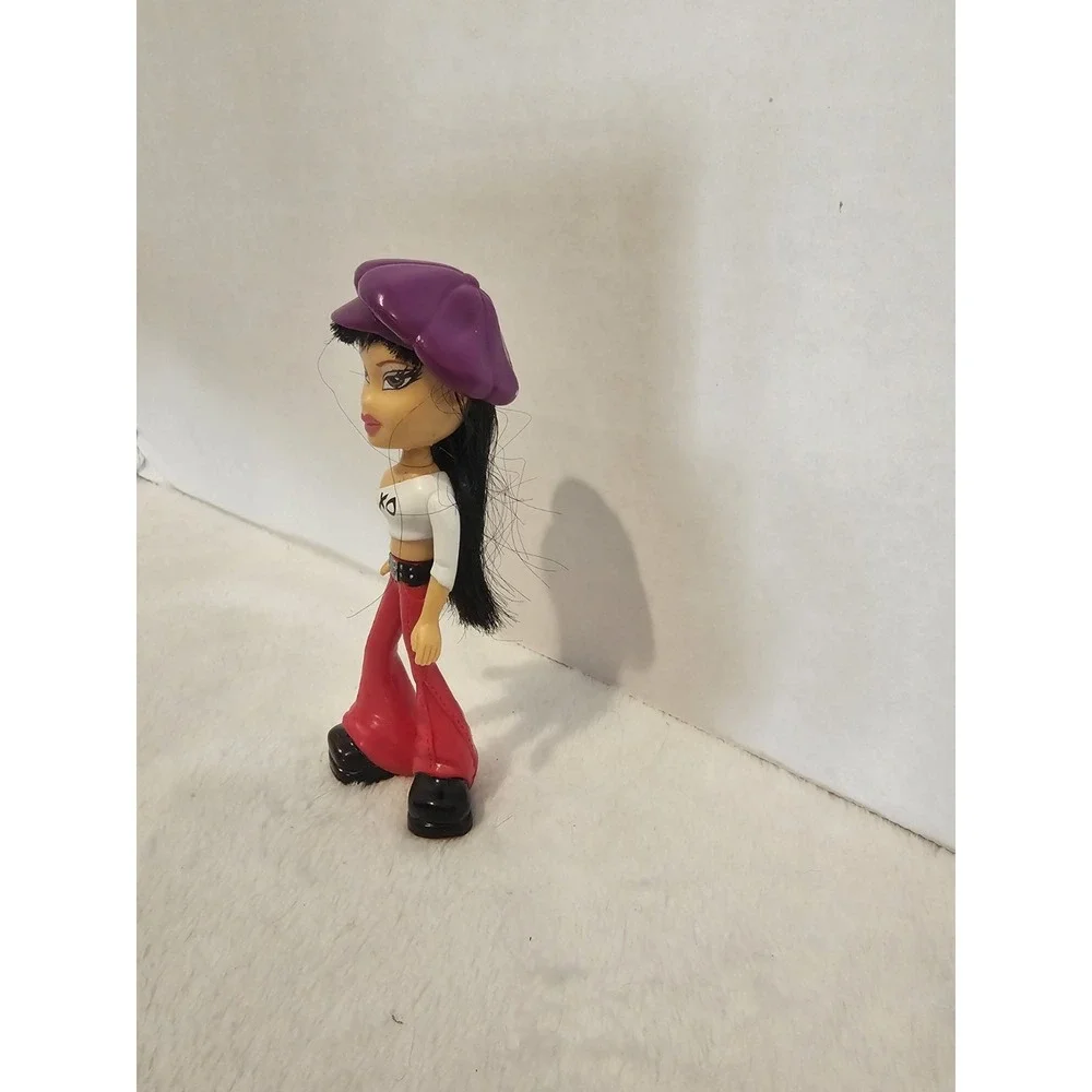 McDonald's 2003‎ Bratz Doll Toy Figurine With Purple Hat 4 3/4